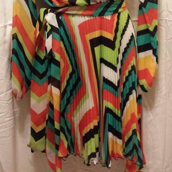 Multi Color wrapped Dress - Picture 2 of 3