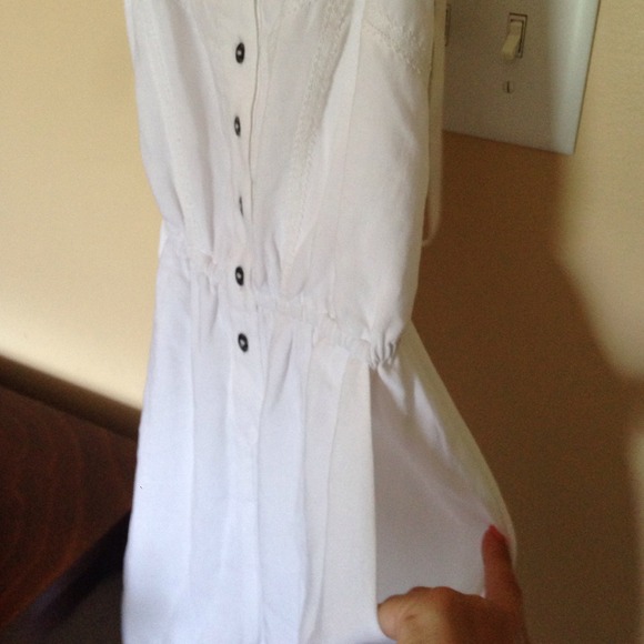 🎉HOST PICK🎉BCBG Romper - Picture 3 of 4