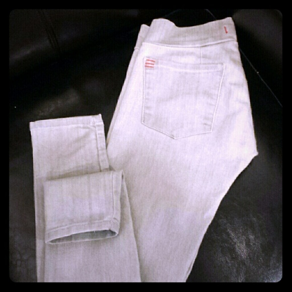 BDG light gray jeggings