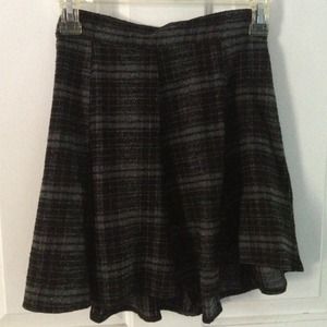Brandy Melville plaid skirt