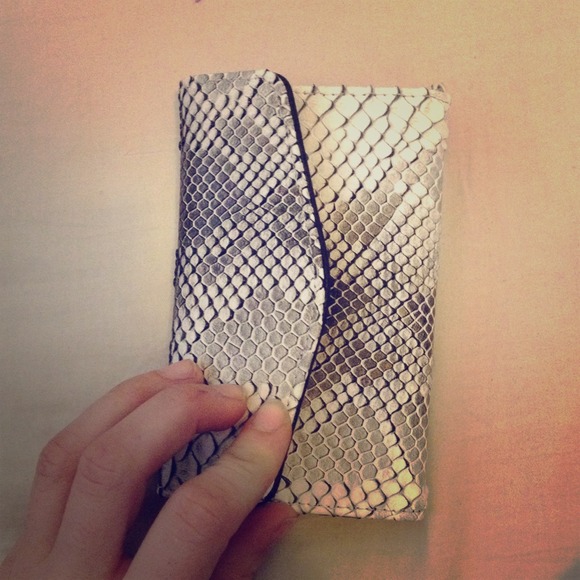 iPhone 4s case wallet