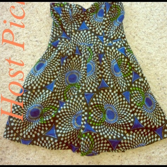 🎉HOST PICK🎉Abstract print romper - Picture 1 of 4