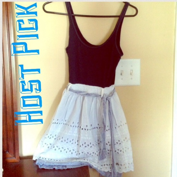 🎉HOST PICK🎉Abercrombie & Fitch dress - Picture 1 of 4