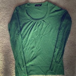 Green long sleeve sweater