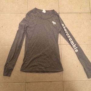 ⛔️SOLD SOLD⛔️Abercrombie kids  girls shirt size XL