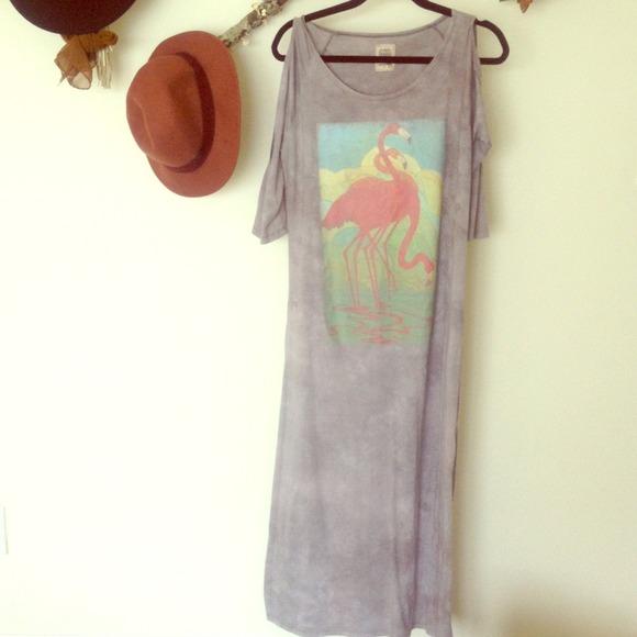 Perfect summer dress with sexy cut-outs!