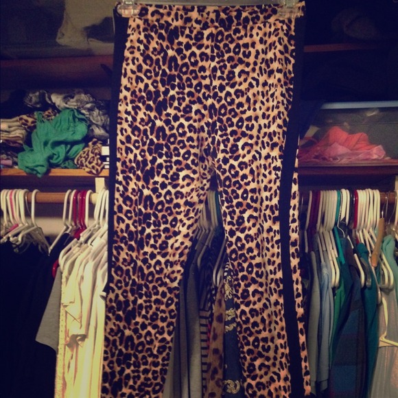 Cheetah leggings bundle with top