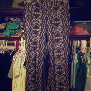 Kardashian Kollection Aztec leggings