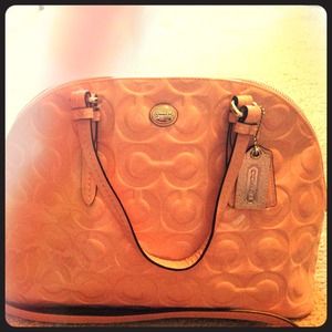 COACH HANDBAG