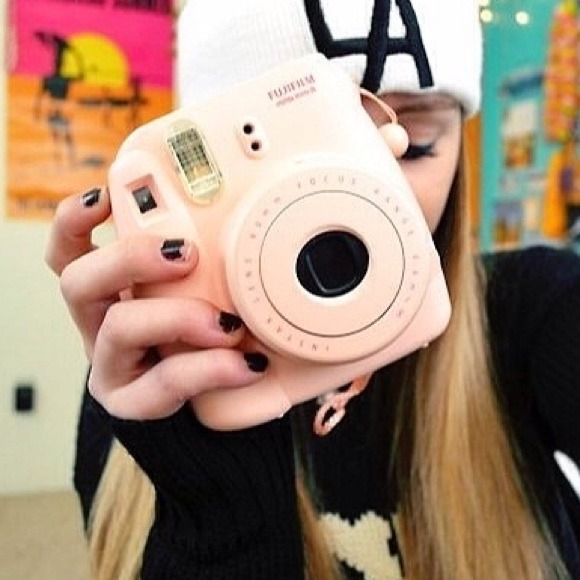Pink fujifilm pohloriod  camera