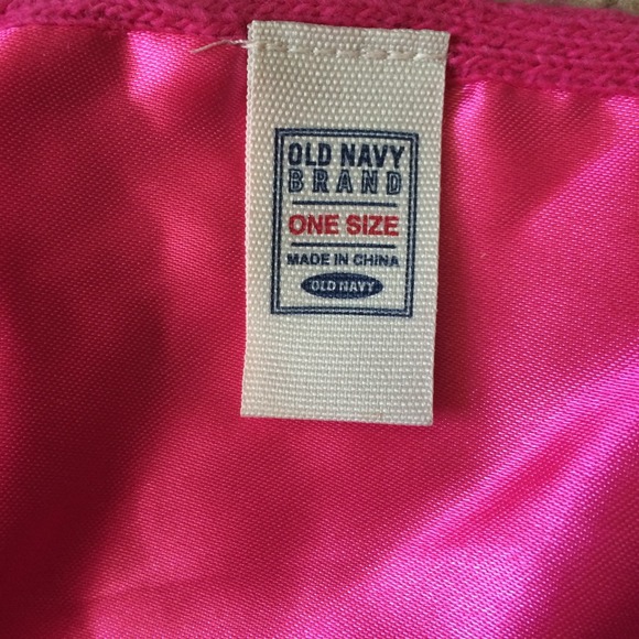 SOLD IN BUNDLE! 📚SALE!📚 Embroidered Pink Scarf - Picture 4 of 4