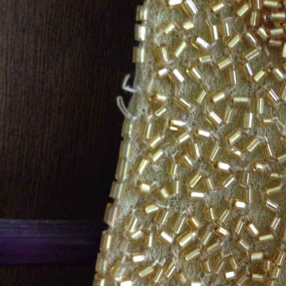 Exquisite beaded JKARA top. - Picture 4 of 4