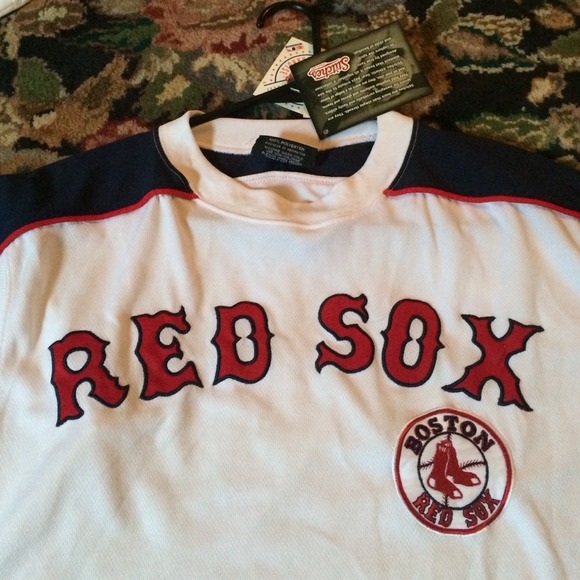 RED SOX Fan??? BNWT Red Sox Jerseys and shirts! - Picture 3 of 4