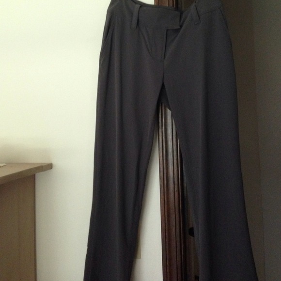 Isis slacks