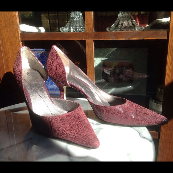 Anne Klein patterned heels - sz 9 M Exc condition!