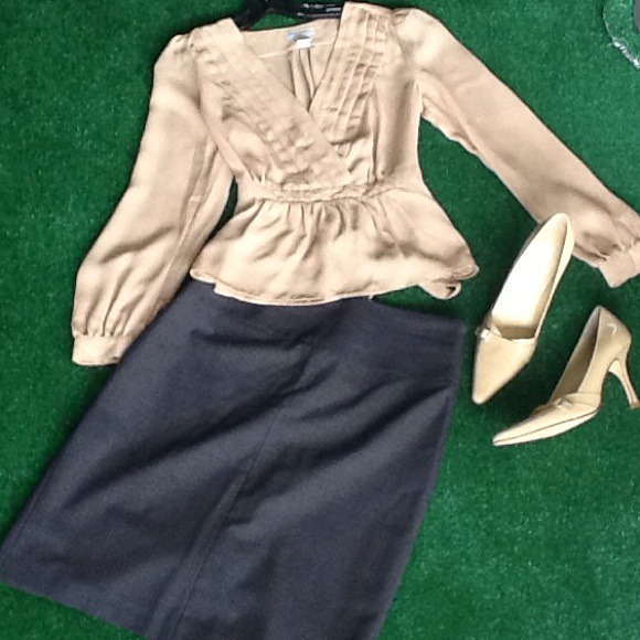 FINAL PRICE *REDUCED* BANANA REPUBLIC BLOUSE SZ - Picture 4 of 4