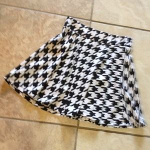 Black/White Printed Skirt