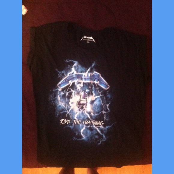 Metallica Tee