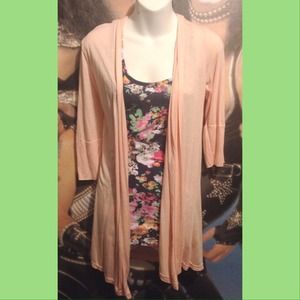 ⚡️NWOT⚡️ Light Coral Pink Cardigan