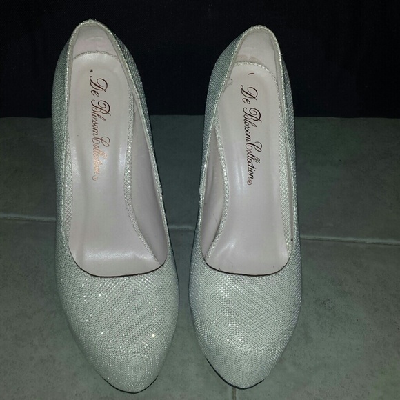 Women's Nude Glittery High Heels Size 8 - Picture 2 of 4