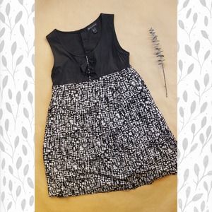[Bundle] MNG Black and White High-Waist Dress