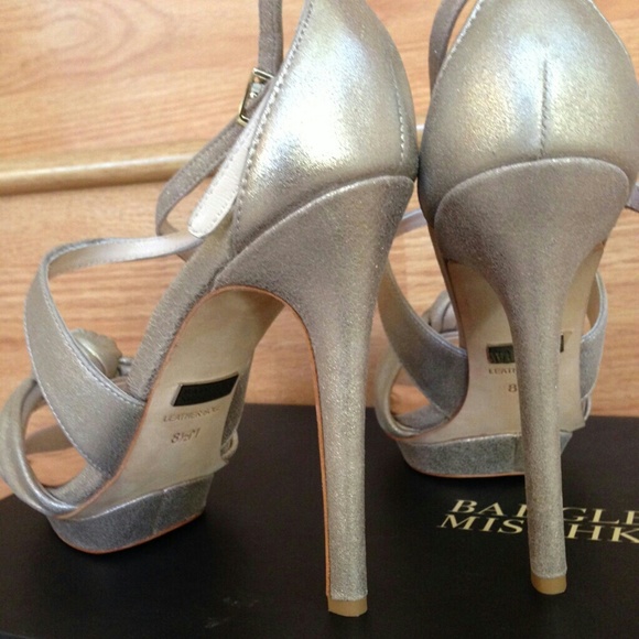 ๐HP๐Badgley
Mischka Wallis Platform Sandals - Picture 3 of 4