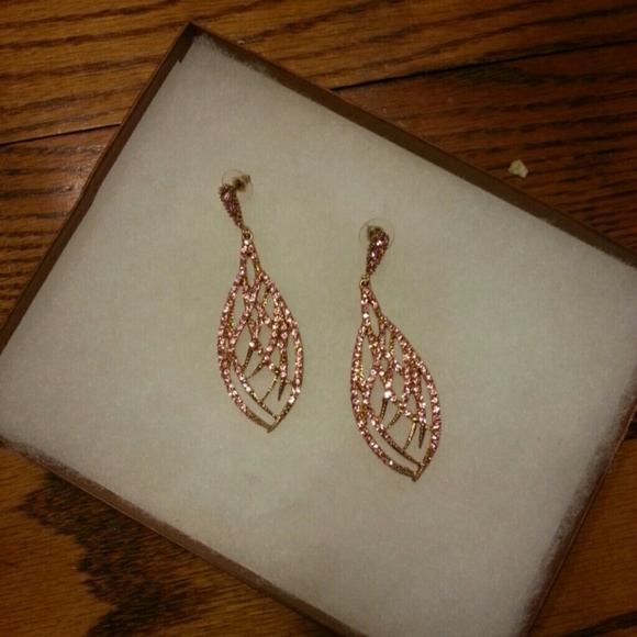 Pink earrings - Picture 1 of 1