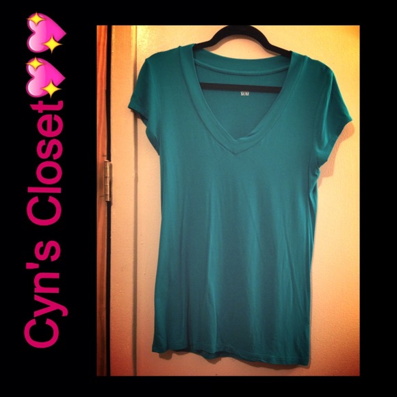 🎉Teal Blue Top🎉