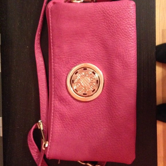 💕REDUCED💕Pink Crossbody handbag purse
