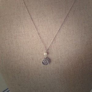 T&C Nature Rose Pearl Necklace