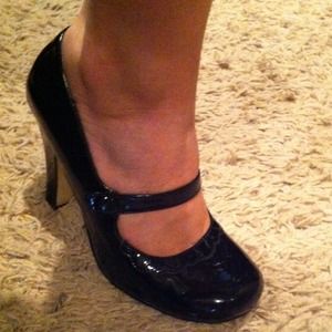 Dollhouse black patent high heel