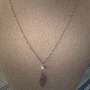 T&C mesh tassel pendant