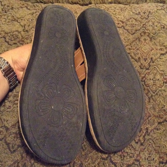 💢SOLD💢Sandal cliffs by white mountain - Picture 2 of 4