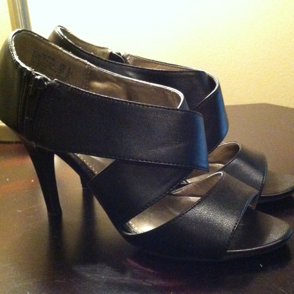 Black strapped high heel