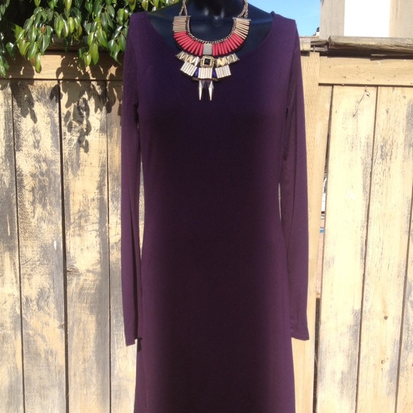 Hi/Low long sleeve knit dress - Picture 2 of 5