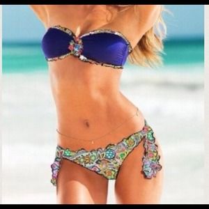 Medium & Medium bathing suit