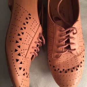 Cut out oxfords