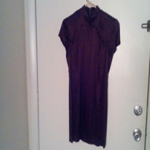 Short formal dress - Picture 1 of 2