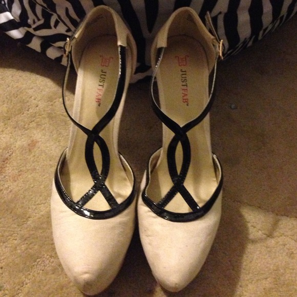 I cannot longer wear heels this high :'(