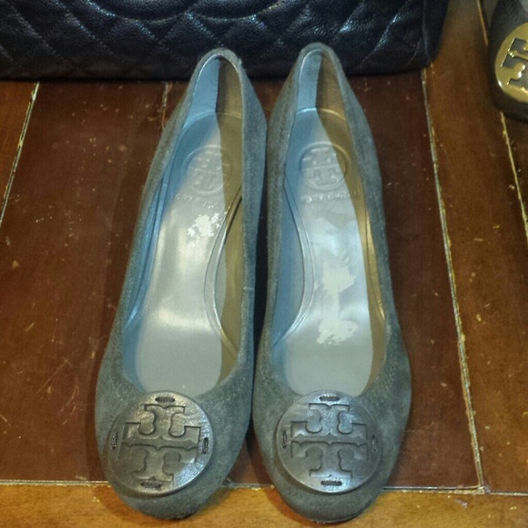 Tory burch gray suede wedge