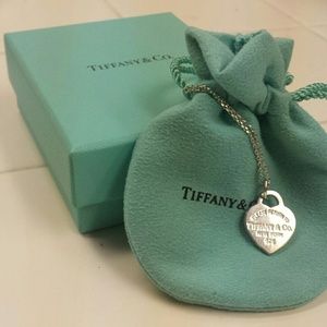 Tiffany's necklace