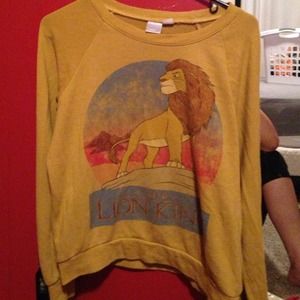 Vintage style lion king sweater!