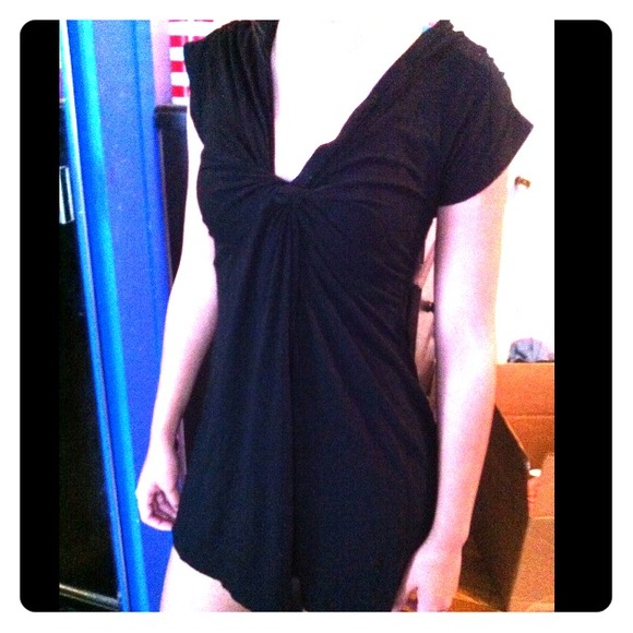 Black top/short dress