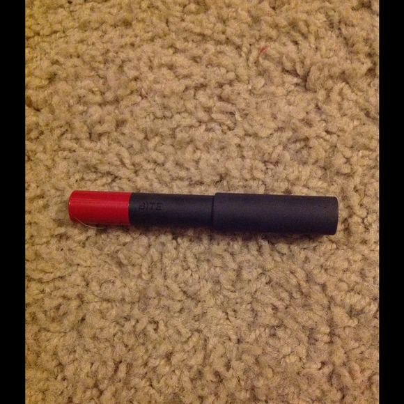 Bite lip pencil mini pomegranate - Picture 4 of 4