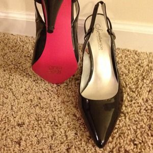 Sold!! Shoedazzle size 9.5 NEW