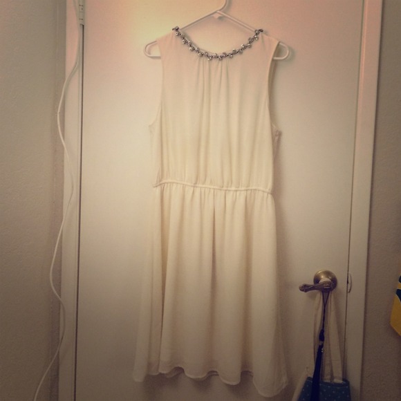 Beautiful white dress.
