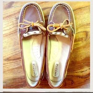 Sperry Topsiders