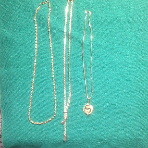3 vintage necklaces