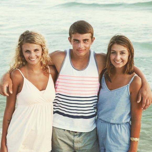 Meet me!!! Your seller/buyer: KayLee 💗 - Picture 3 of 4