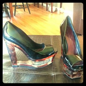 REDUCED Jessica Simpson cut out wedge